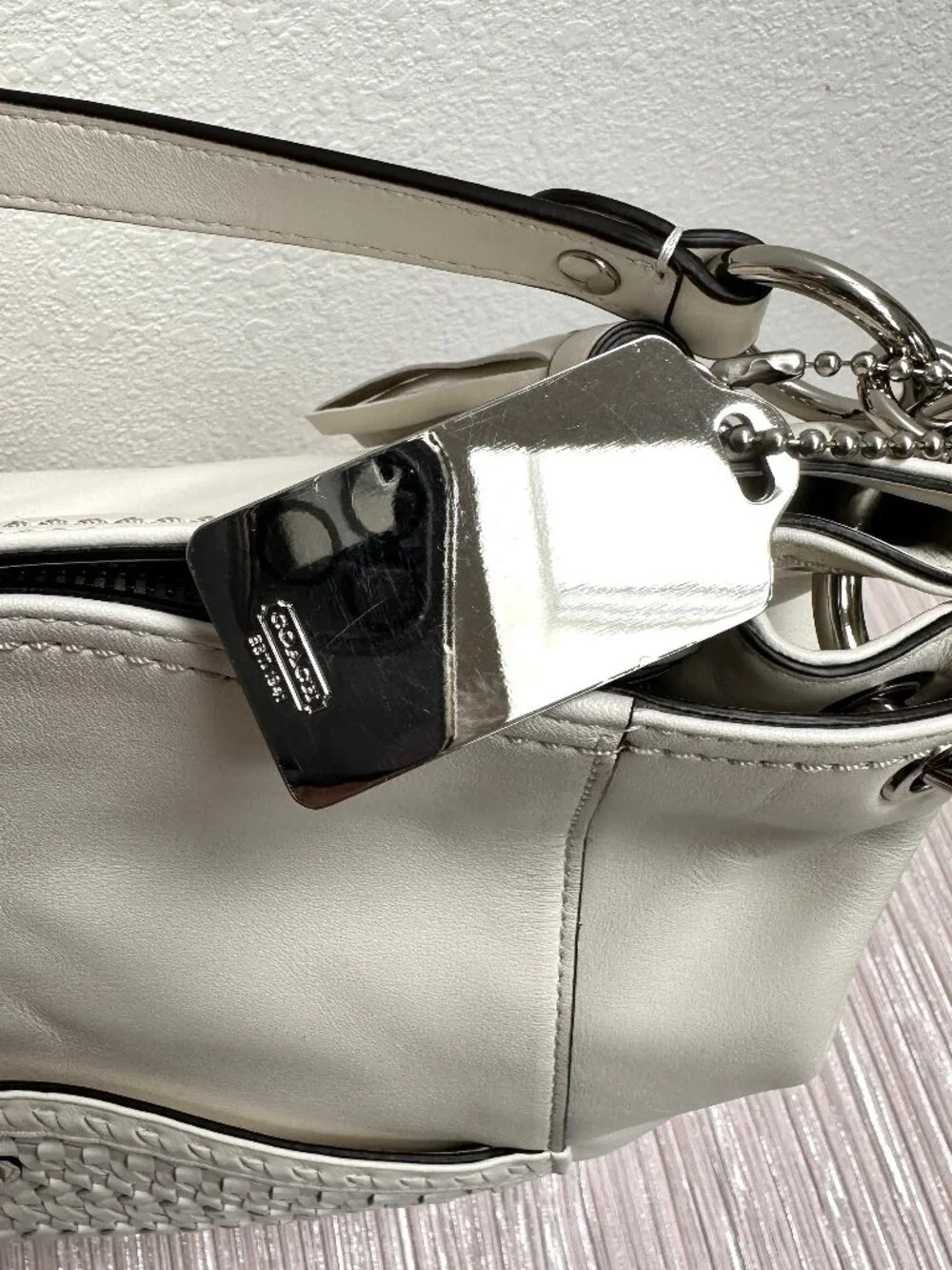 COACH Park Woven Hobo F23931 in Parchment Leather - MSRP $598 in EUC